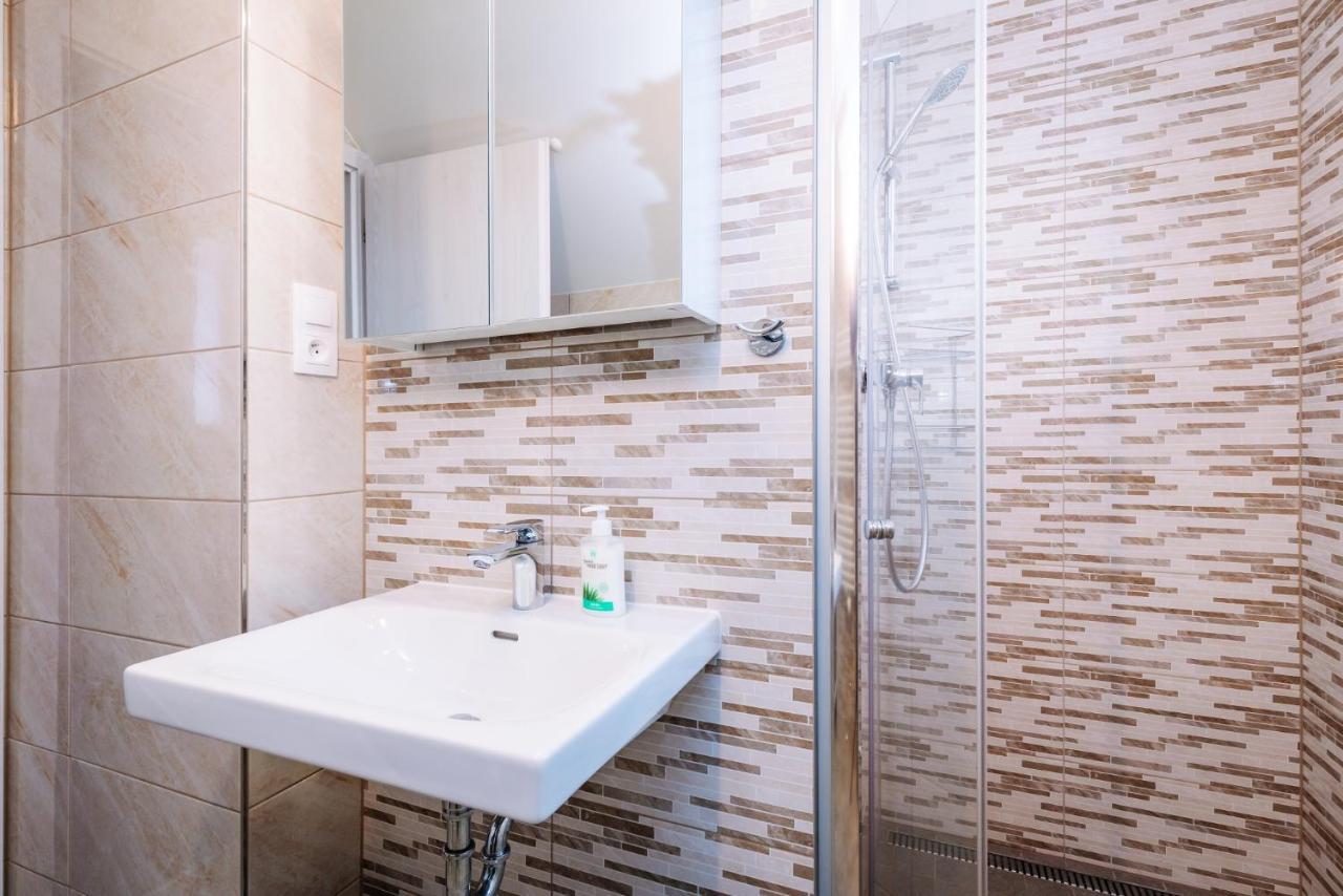 Ferienwohnung Aura VI Boží Dar Exterior foto